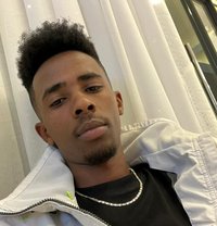 Teslim - Acompañantes masculino in Nairobi