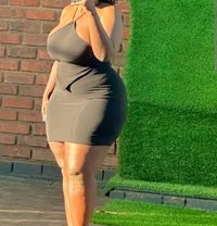Tess - escort in Kakamega