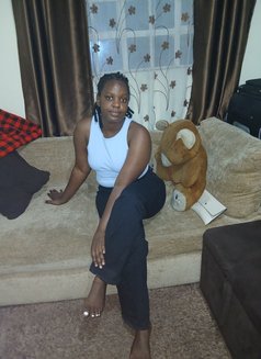 Tess - dominatrix in Nairobi Photo 1 of 2