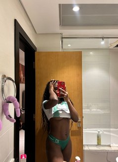 Tessa - escort in Dubai Photo 5 of 5