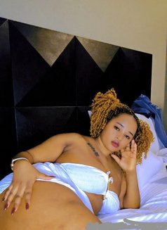 Tessa - escort in Khobar Photo 5 of 10