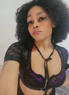 Tessy - escort in Pune Photo 2 of 6