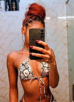 Tetee - puta in Nairobi Photo 6 of 8