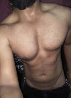 For serious girls &couple {Msg me Whtsp} - Acompañantes masculino in Doha Photo 2 of 6