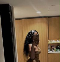 Teyana - puta in Lagos, Nigeria