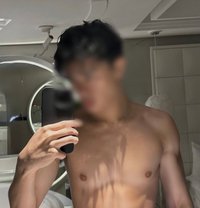 Tg.lookatsmile21 - Male escort in Manila