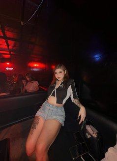 Tg @Raffaaoki - Transsexual escort in Manila Photo 9 of 9