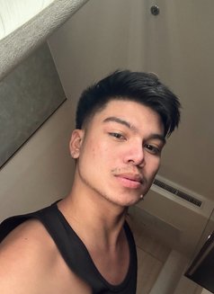 TG:Zorenxxx - Male escort in Bangkok Photo 1 of 6