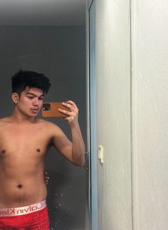 TG:Zorenxxx - Male escort in Bangkok Photo 4 of 6