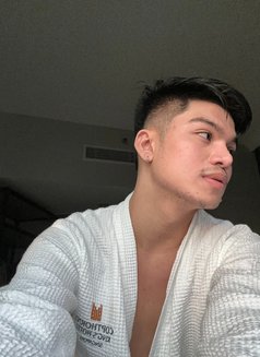 TG:Zorenxxx - Male escort in Singapore Photo 6 of 8
