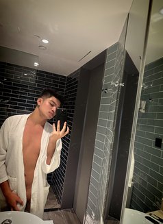 TG:Zorenxxx - Male escort in Singapore Photo 8 of 8