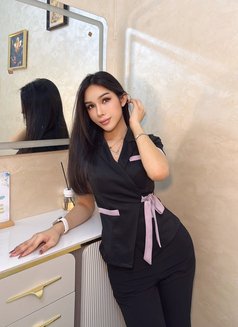 Th Pinky - Transsexual escort in Abu Dhabi Photo 16 of 16