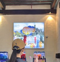 Th Pinky - Transsexual escort in Abu Dhabi