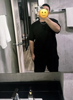 Thai BigMan - Male escort in Phuket Photo 4 of 4