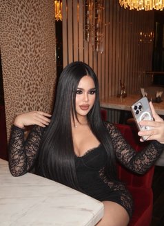Thai Curvy Ladyboy • Elegant & Sweet - Masajista in Al Manama Photo 7 of 25