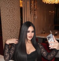 Thai Curvy Ladyboy • Elegant & Sweet - Masajista in Al Manama Photo 7 of 25