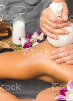 Thai Massage Only for girls and men - Masajista in Doha Photo 7 of 10