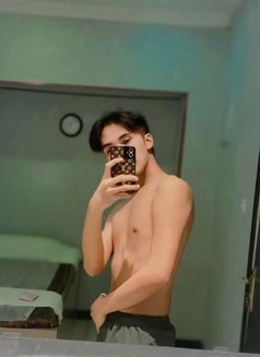 Thai Massage πΉπ - masseuse in Bangkok Photo 1 of 3