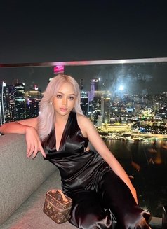 Thai Sabrina in Hk - Transsexual escort in Hong Kong Photo 1 of 8