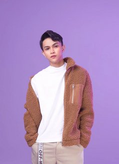 Young sexy little twink - Male escort in Dubai Photo 9 of 9