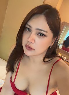 THAI TS Emmie soon in LONDON - Transsexual escort in London Photo 19 of 22