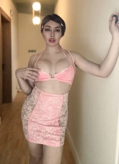 Thaidana - Transsexual escort in Riyadh Photo 2 of 14