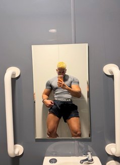 Thailand boy in town - Male escort in Belfast Photo 7 of 9