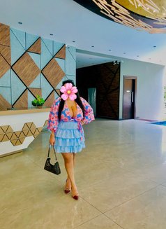 Thakshila Maduwanthi Amarasekara - escort in Colombo Photo 3 of 13