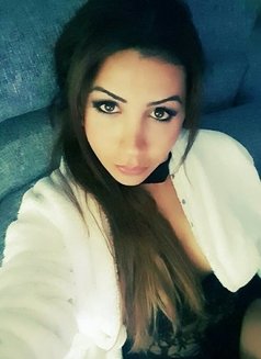 İncall & Outcall Services - Transsexual escort in İstanbul Photo 1 of 18