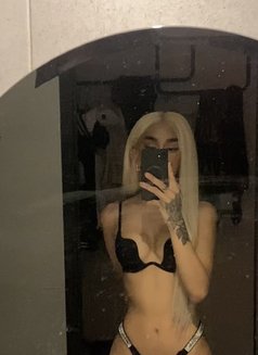 Thaliana Young Filipina! Is back - Acompañantes transexual in Hong Kong Photo 27 of 30