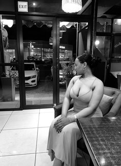 Thalisha - puta in Windhoek Photo 1 of 1