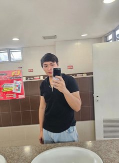 Thana - masseur in Krabi Photo 3 of 4