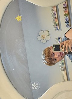 Thana - masseur in Phuket Photo 3 of 4