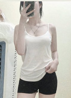 Tháng Bảy - escort in Dubai Photo 9 of 10