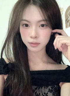 Tháng Bảy - puta in Dubai Photo 7 of 7