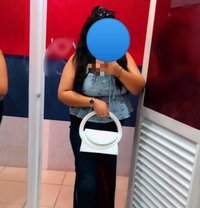 Thanushi Nayanathara - escort in Colombo