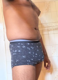 Thara Hot - Acompañantes masculino in Colombo Photo 2 of 3