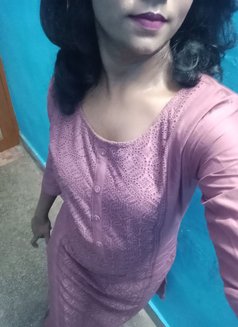 Thara - escort in Chennai Photo 2 of 3