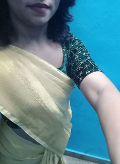 Thara - escort in Chennai Photo 3 of 3