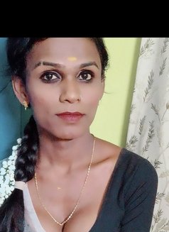 Thara Ladyboy Shemale - Acompañantes transexual in Coimbatore Photo 1 of 5