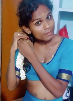 Thara Ladyboy Shemale - Acompañantes transexual in Coimbatore Photo 4 of 5