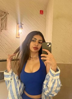 Thara - escort in Muscat Photo 1 of 3