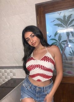 Thara - escort in Muscat Photo 3 of 3