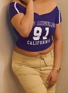 AKSHA ( CHUBBY GIRL) - puta in Colombo Photo 7 of 10