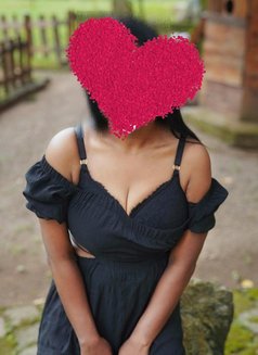 Tharindi Slim Sexy Hygienic Girl - escort in Colombo Photo 5 of 9