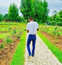 Tharindu Danushka - Male escort in Colombo