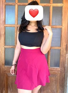 Tharushi Hot Girl Full & Cam - puta in Colombo Photo 4 of 5