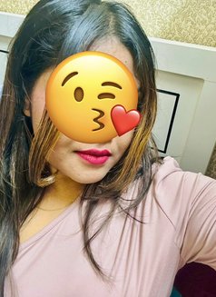 Tharushi - escort in Dubai Photo 1 of 3