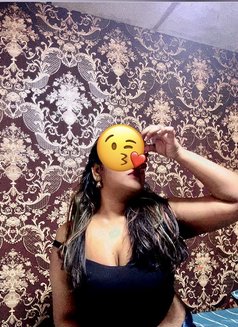 Tharushi - escort in Dubai Photo 3 of 3
