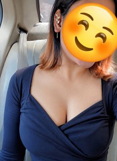 The Air Hostess Hazel - puta in New Delhi Photo 6 of 6